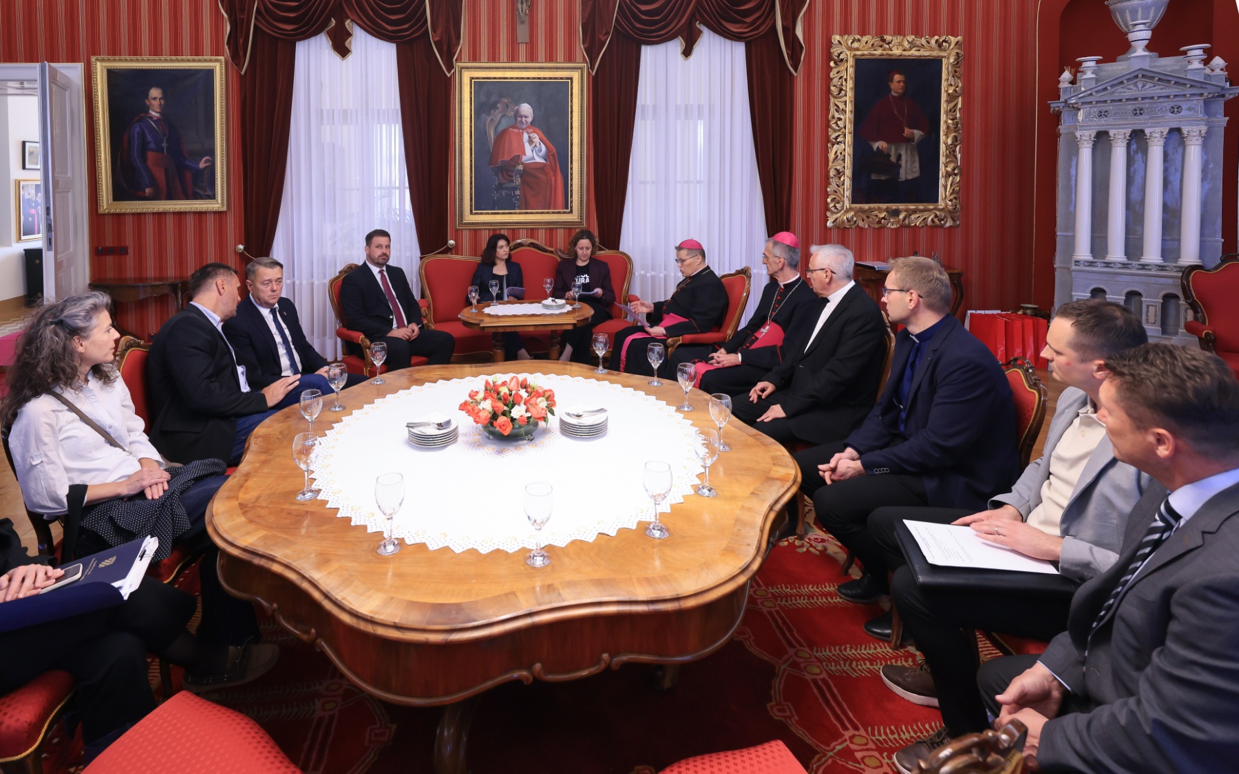 viber_slika_2026-05-19_19-59-06-045.jpg