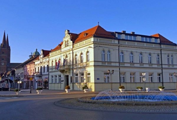 Anketni upitnik o rje&scaron;avanju stambenog pitanja u Gradu Đakovu putem Programa dru&scaron;tveno poticane stanogradnje