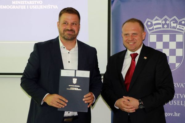 Gradu Đakovu gotovo 80 tisuća eura bespovratnih sredstava za dva dječja igrali&scaron;ta