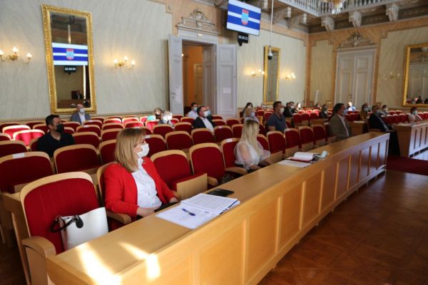 Župan Anu&scaron;ić održao radni sastanak s pročelnicima i ravnateljima županijskih agencija