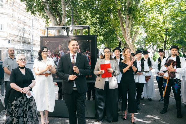 Jubilarni 60. Đakovački vezovi spektakularno najavljeni u samom sredi&scaron;tu Zagreba
