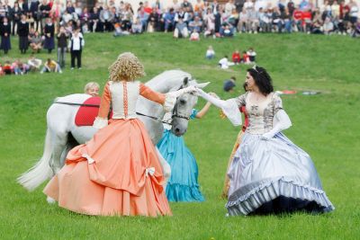 Scensko-konjički spektakl s lipicancima „Ples baroknih konja dvorca Eltz“ glavna atrakcija festivala „SVI zaJEDNO HRVATSKO NAJ“