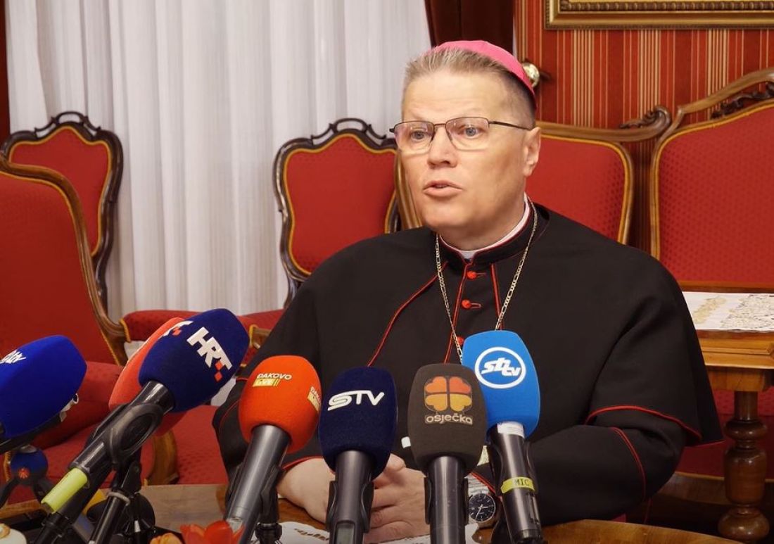[VIDEO] Preduskrsna konferencija za medije nadbiskupa Đure Hranića
