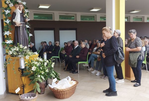 Svečano obilježen blagdan sv. Antuna Padovanskog u Đakovu