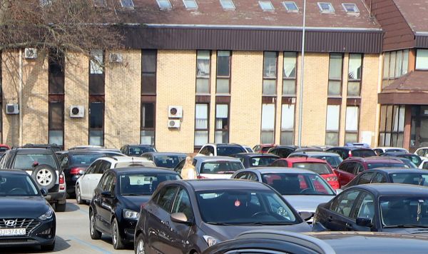 Grad Đakovo poziva građane na e-savjetovanje o novoj Odluci o javnim parkirali&scaron;tima