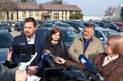 Grad Đakovo privremeno obustavio naplate parkinga i pozvao građane na javno savjetovanje o novom sustavu