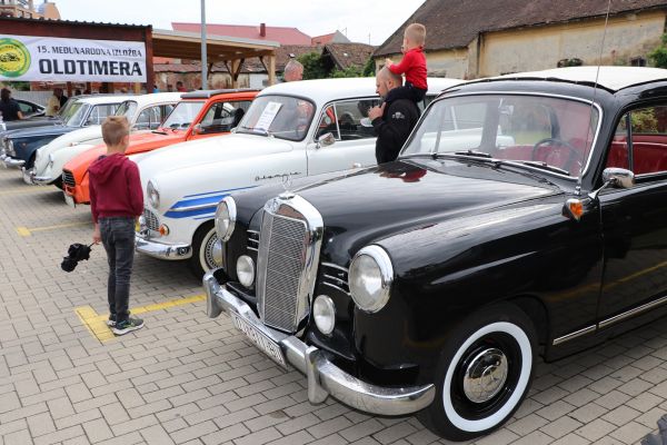 [VIDEO] 15. Međunarodni oldtimer susret u Đakovu