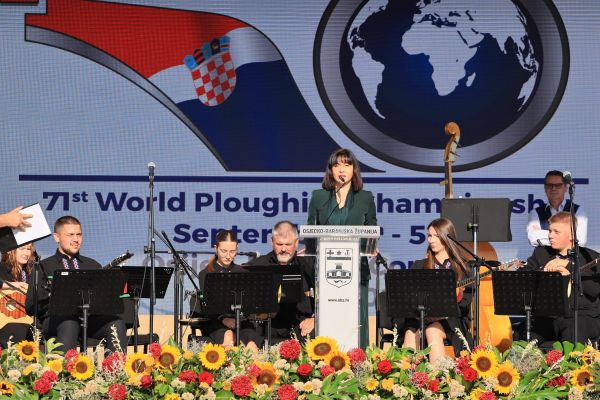 Svečano otvoreno 71. Svjetsko prvenstvo u oranju: Snaga hrvatske poljoprivrede je u zemlji, znanju i mladima
