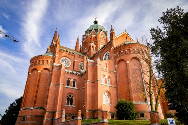 Svećeničko ređenje u đakovačkoj prvostolnici