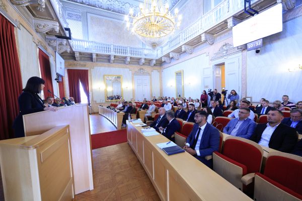Na 13. sjednici Skup&scaron;tine OBŽ-a o otpadu, stipendijama, obrazovanju i projektima za građane