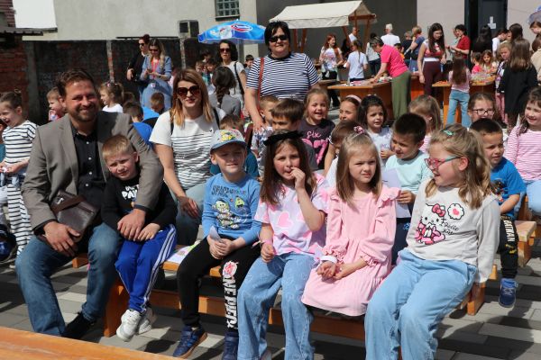 Gradonačelnik Marin Mandarić otvorio Festival priča i ma&scaron;te za najmlađe