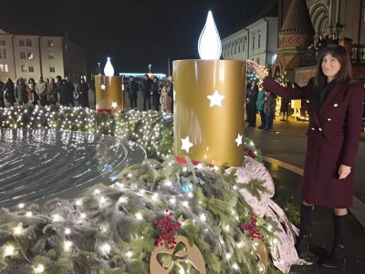 Županica OBŽ Nataša Tramišak upalila treću adventsku svijeću u Đakovu